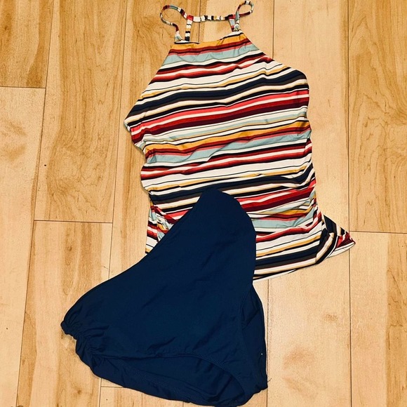 Anne Cole Other - Anne Cole multicoloured striped tankini swimsuit. Top with built-in bra. Size XL